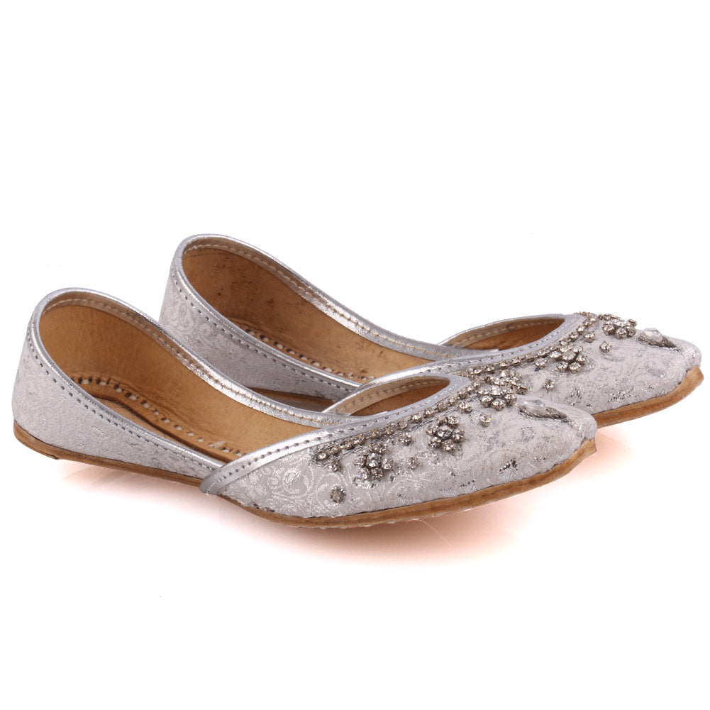 Girls ‘Garland’ Embellished Indian Khussa Slippers